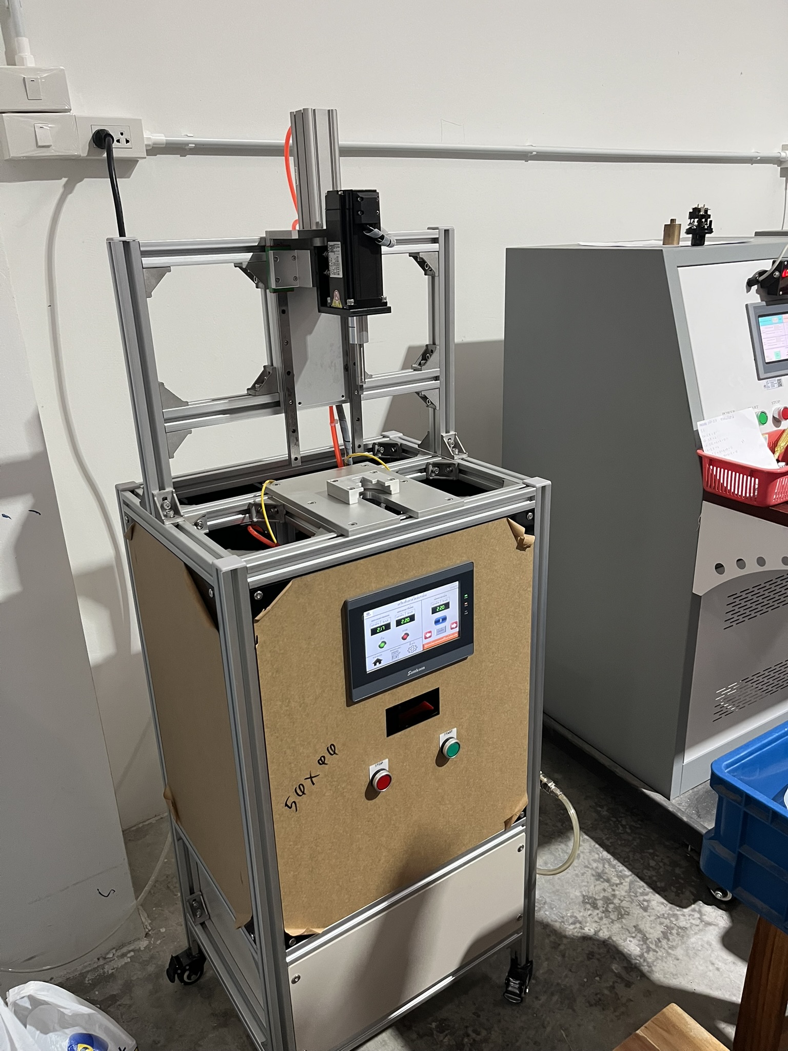 Pressure Switch Calibration Machine (Design + Build + HMI Programming)